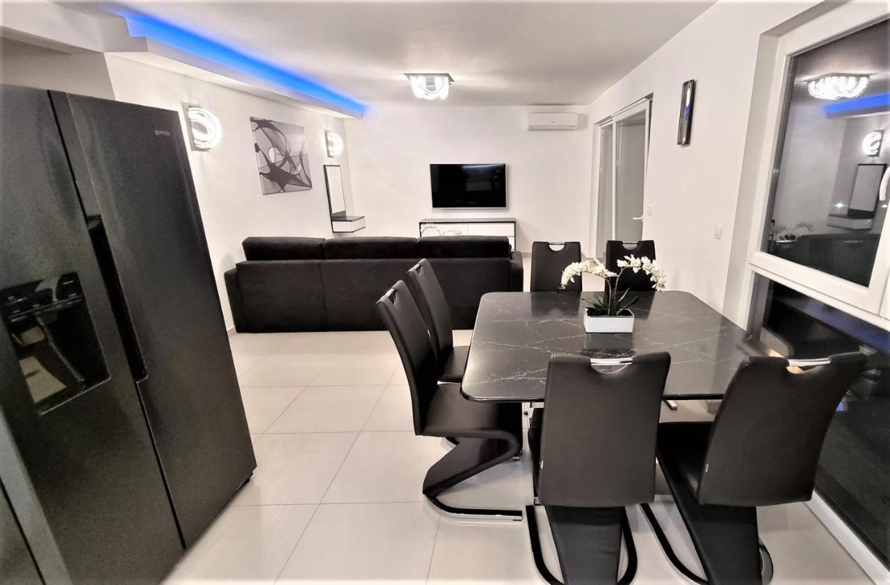 Bartol Luxury Apartments Krk Croatia, With Own Hot Tub - Whirlpool Krk Town Eksteriør billede