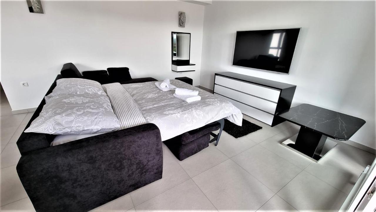 Bartol Luxury Apartments Krk Croatia, With Own Hot Tub - Whirlpool Krk Town Eksteriør billede