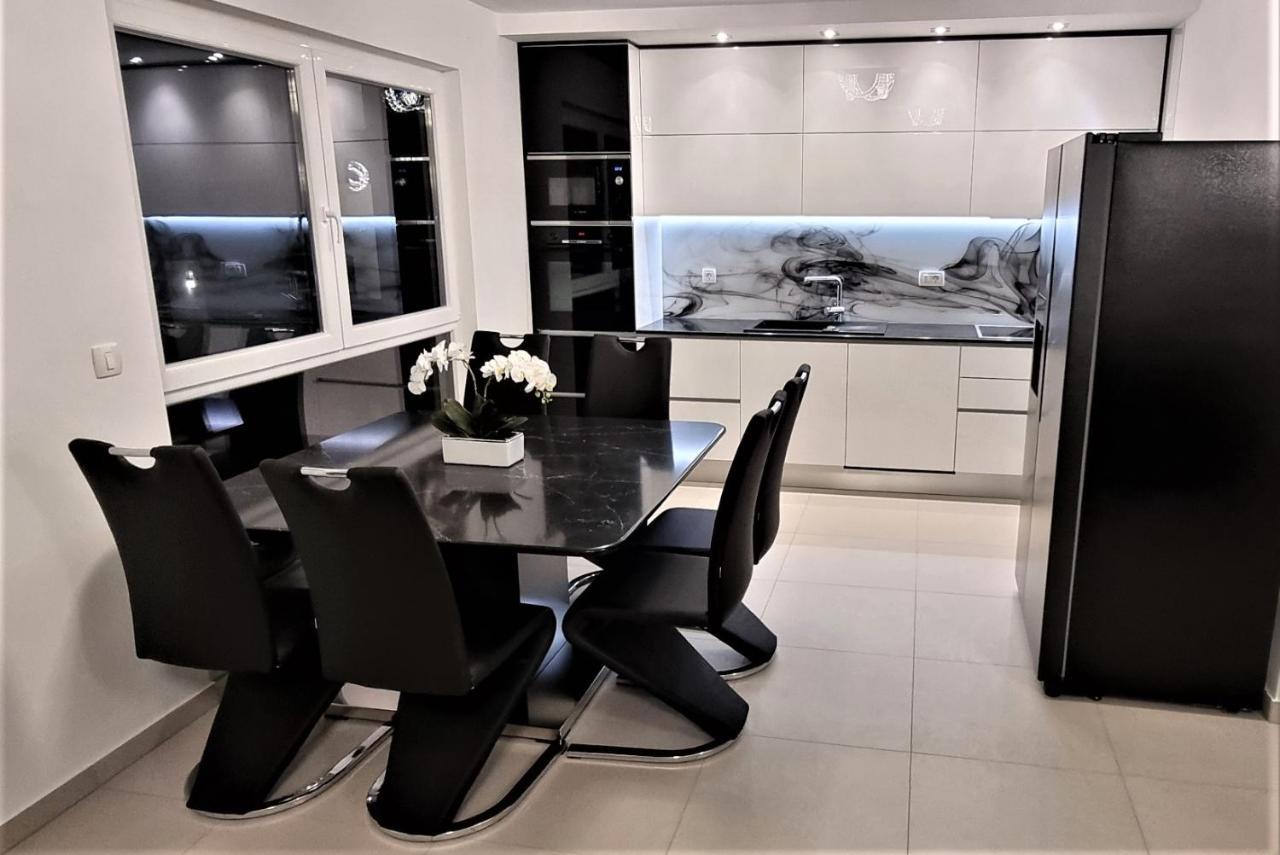 Bartol Luxury Apartments Krk Croatia, With Own Hot Tub - Whirlpool Krk Town Eksteriør billede