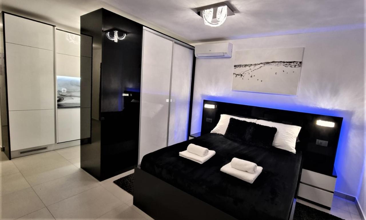 Bartol Luxury Apartments Krk Croatia, With Own Hot Tub - Whirlpool Krk Town Eksteriør billede