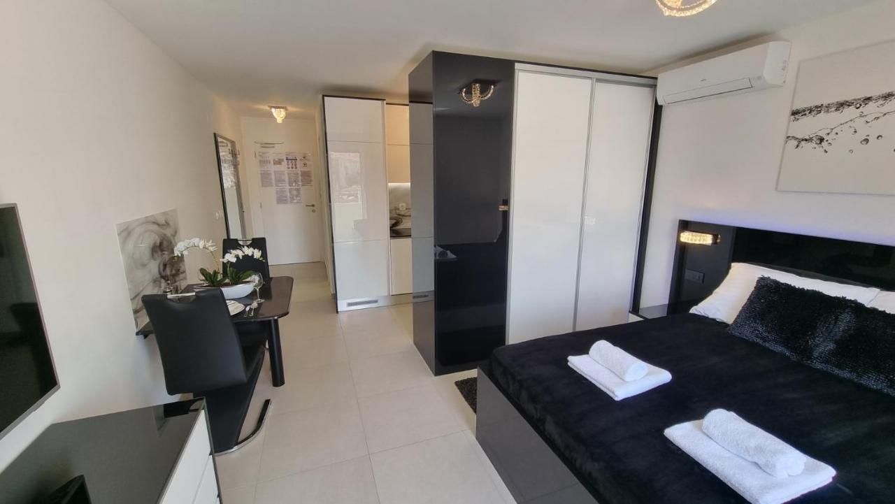 Bartol Luxury Apartments Krk Croatia, With Own Hot Tub - Whirlpool Krk Town Eksteriør billede