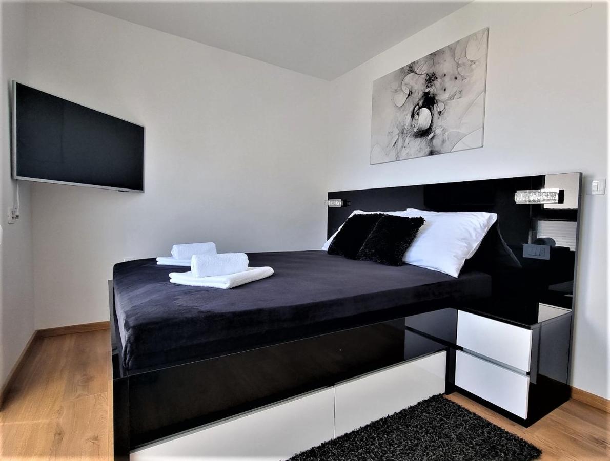 Bartol Luxury Apartments Krk Croatia, With Own Hot Tub - Whirlpool Krk Town Eksteriør billede