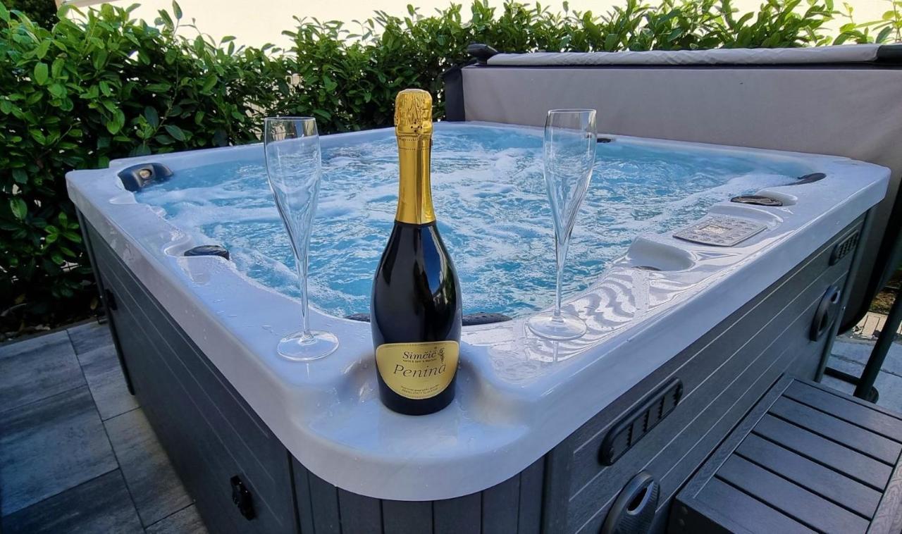 Bartol Luxury Apartments Krk Croatia, With Own Hot Tub - Whirlpool Krk Town Eksteriør billede
