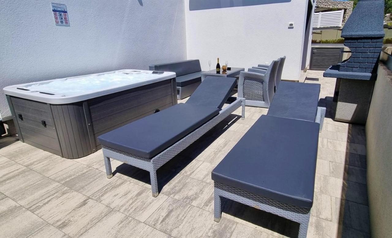Bartol Luxury Apartments Krk Croatia, With Own Hot Tub - Whirlpool Krk Town Eksteriør billede