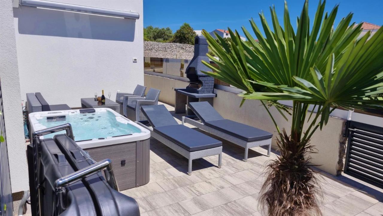 Bartol Luxury Apartments Krk Croatia, With Own Hot Tub - Whirlpool Krk Town Eksteriør billede