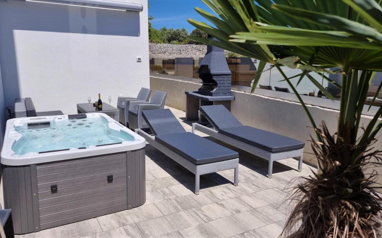 Bartol Luxury Apartments Krk Croatia, With Own Hot Tub - Whirlpool Krk Town Eksteriør billede