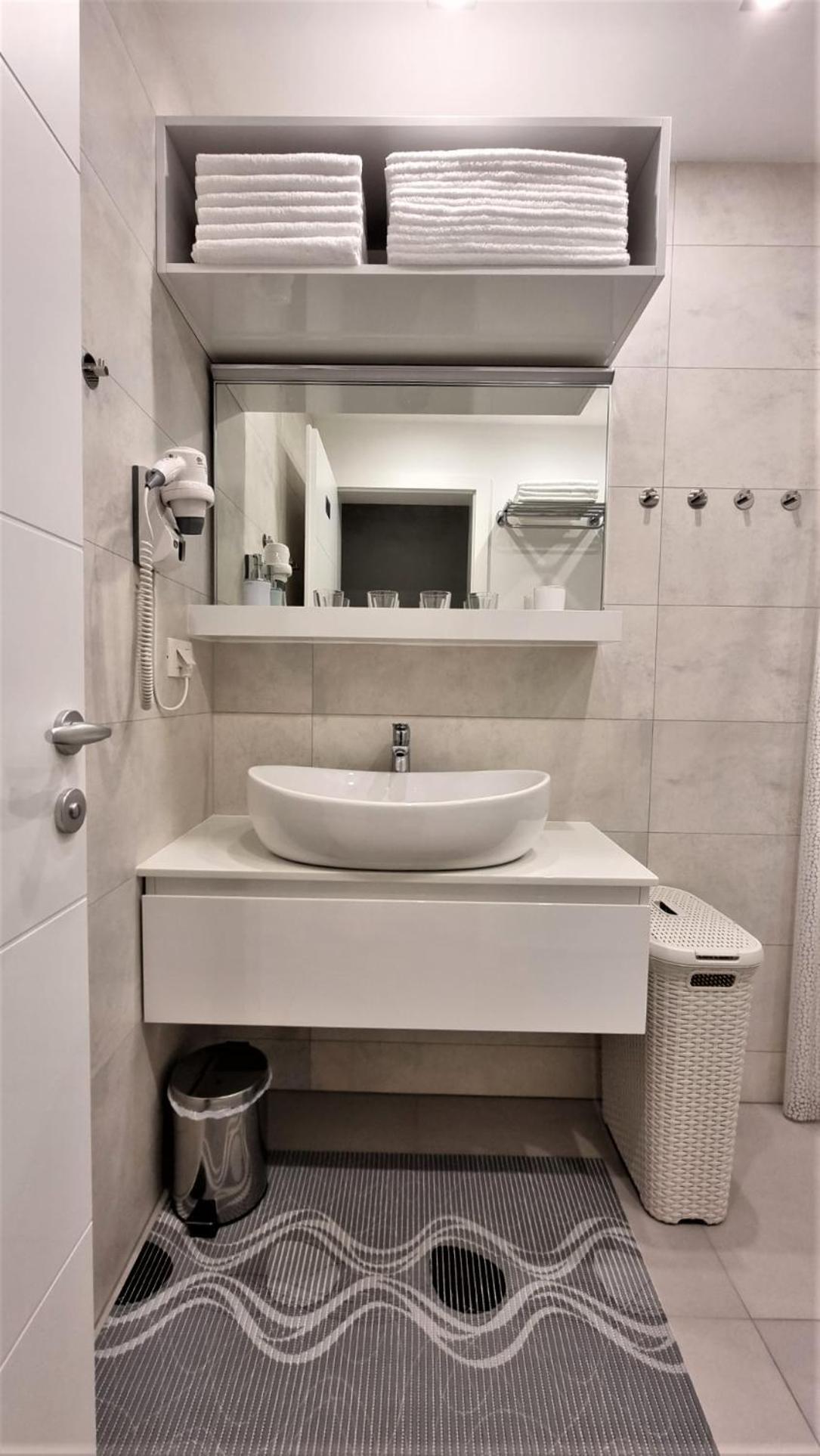 Bartol Luxury Apartments Krk Croatia, With Own Hot Tub - Whirlpool Krk Town Værelse billede